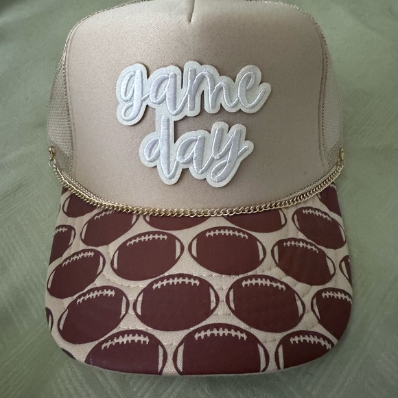 OTTO Accessories - OTTO Tan and Brown Football Cap with Chain